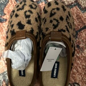 Womens New Lands End Fuzzy Sherpa Leopard Slipper Clogs Size 7